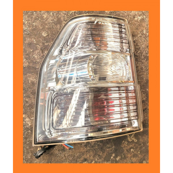 Lanterna Traseira Esquerda Pajero Full 2014 2015 2016 2017 Esquerdo Prateado