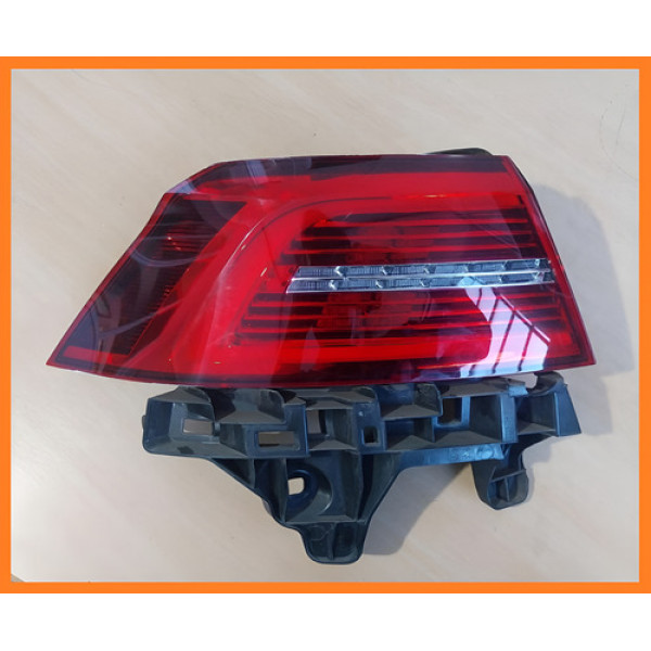 Lanterna Traseira Esquerda Led Volkswagen Passat 2016 A 2019 Esquerdo/motorista Vermelho