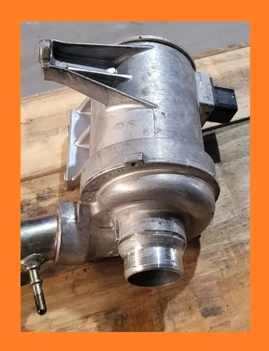 Bomba Água Elétrica Volvo Xc60 2.0 T5 2020 2021 2022 2023